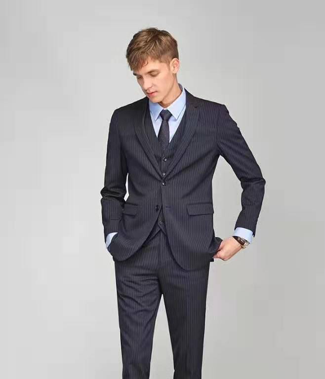 長沙炭河服飾有限公司,長沙西服定制公司,工作服定制,沖鋒衣定制,T恤定制 長沙炭河服飾有限公司,長沙西服定制公司,工作服定制,沖鋒衣定制,T恤定制